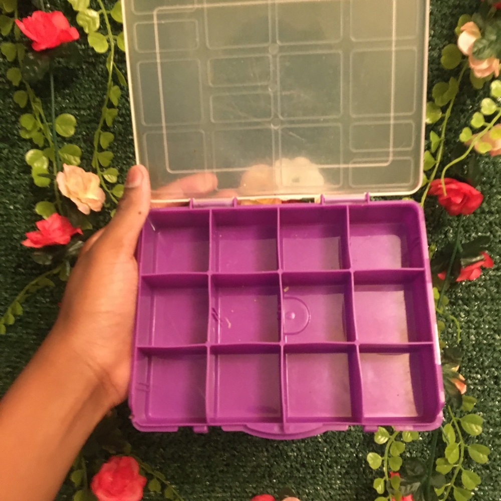 Medicine container. - Picture 2 of 3